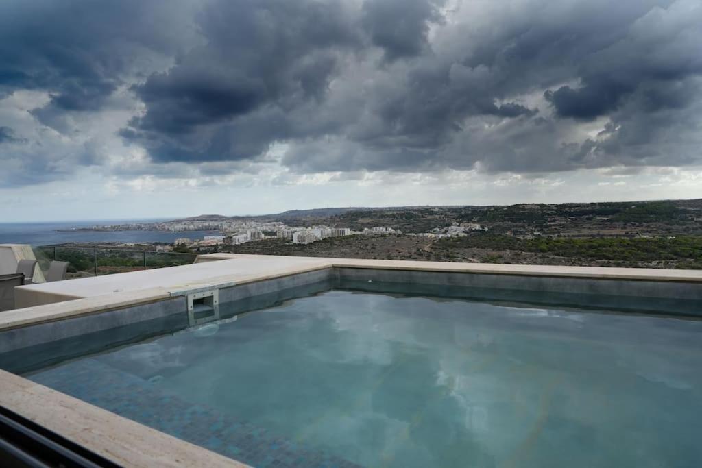 梅利哈Lux Sea&Country Views With Pool公寓 外观 照片