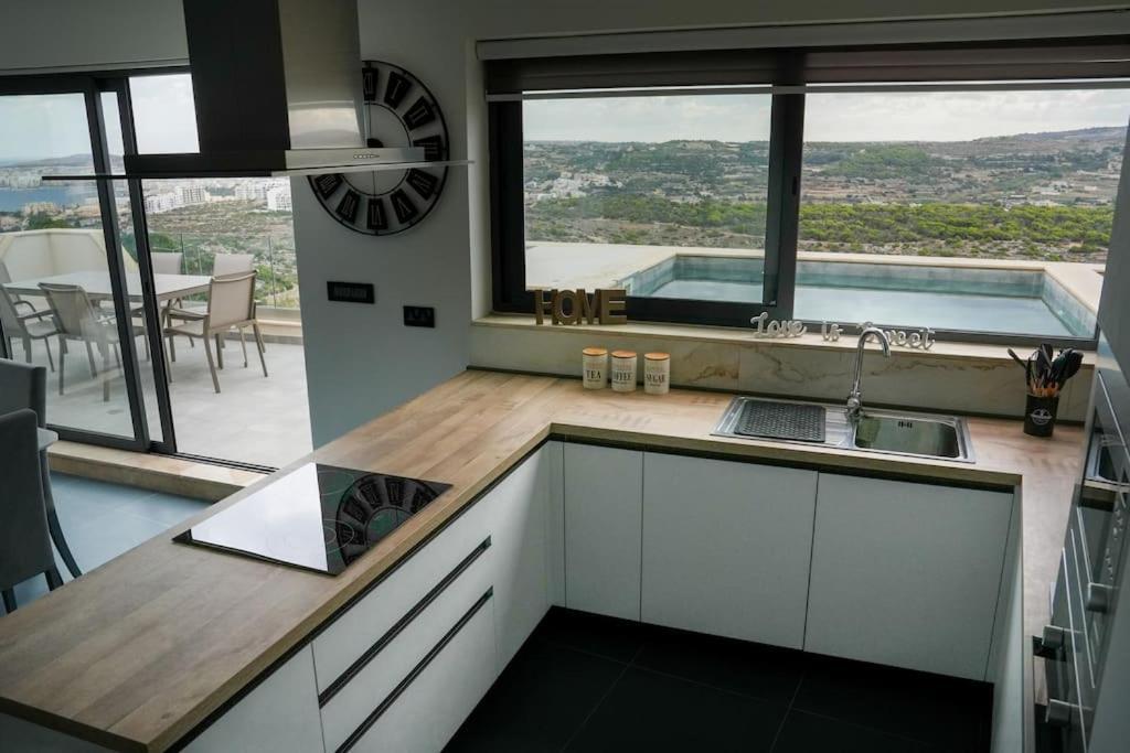梅利哈Lux Sea&Country Views With Pool公寓 外观 照片