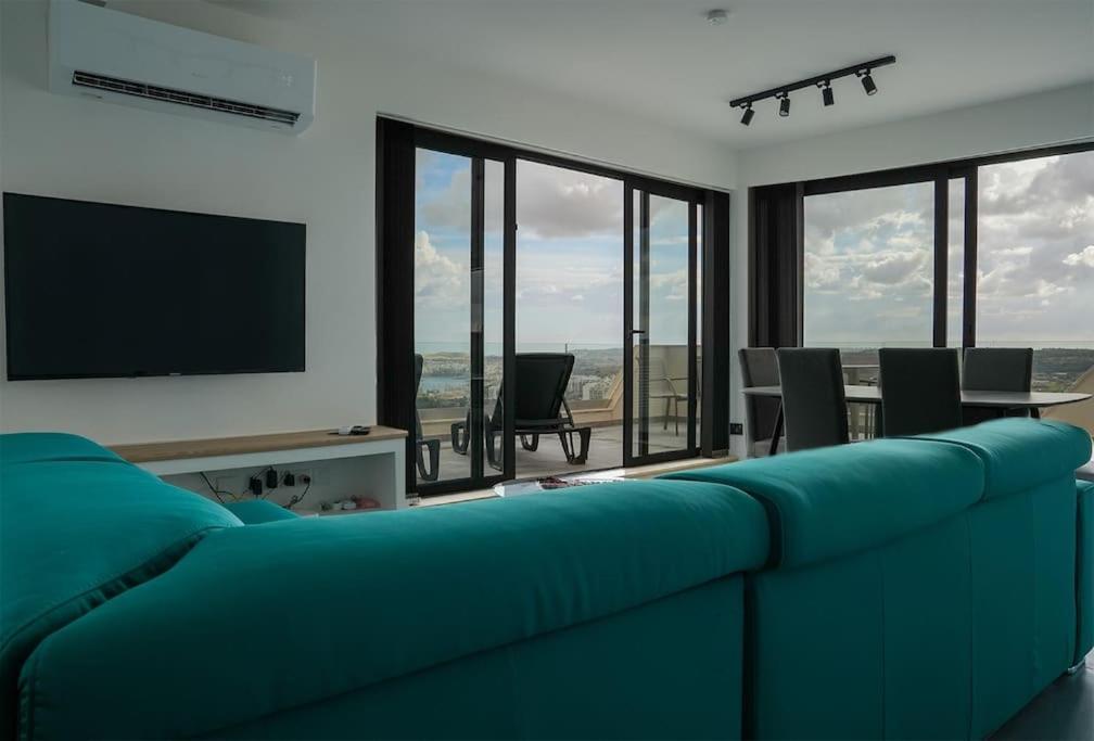 梅利哈Lux Sea&Country Views With Pool公寓 外观 照片